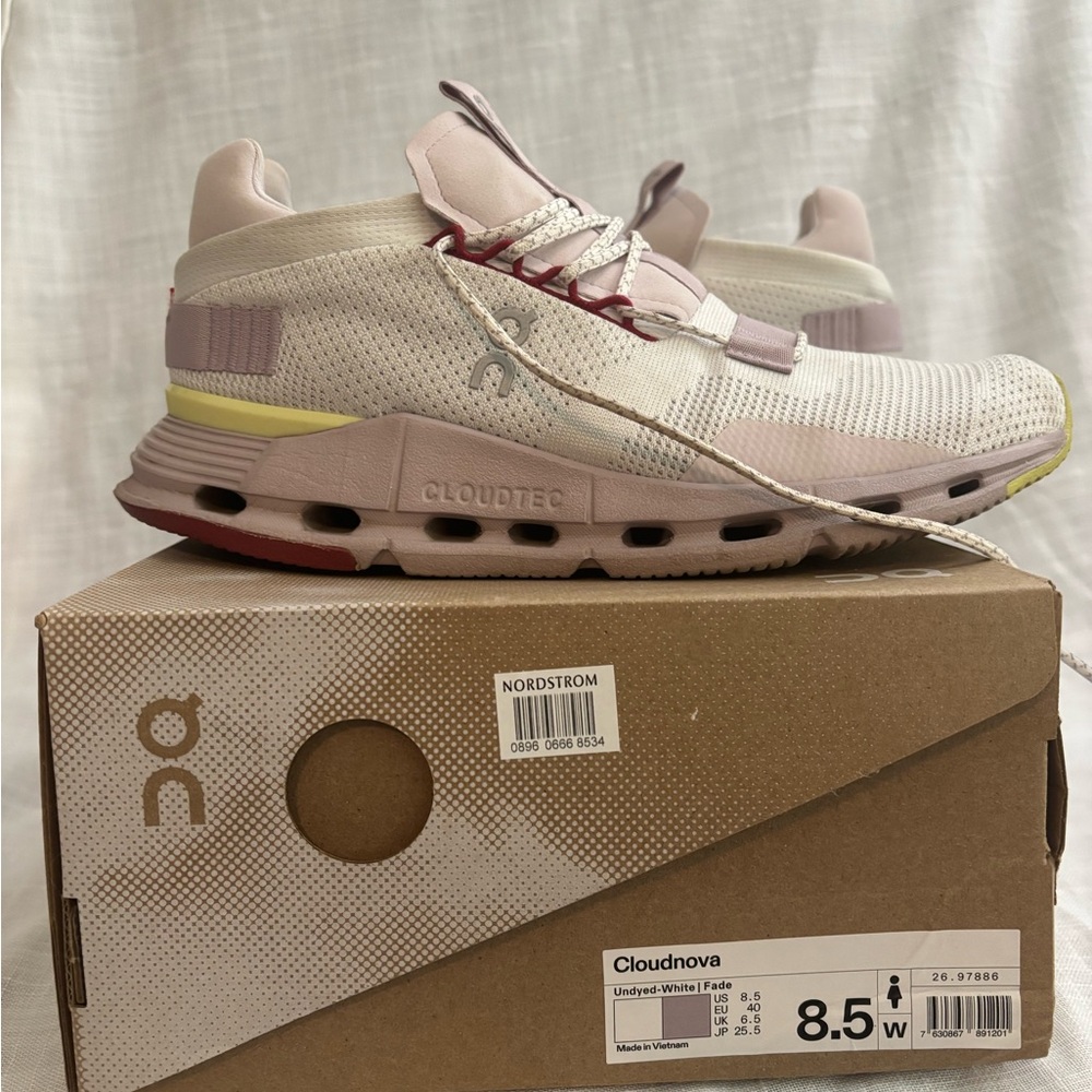 On Cloudnova Sneakers - women’s size 8.5